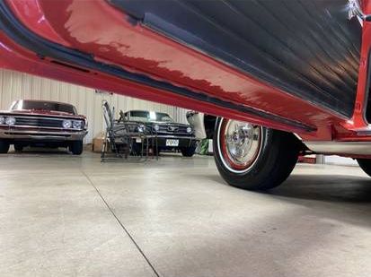 Unknown-Galaxie-1962-Red-4