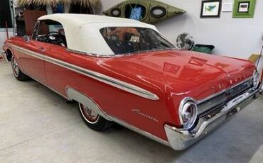 Unknown-Galaxie-1962-Red-5