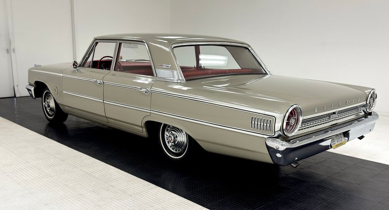 Unknown-Galaxie-1963-Champagne-Red-1