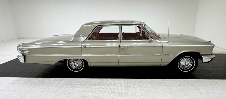 Unknown-Galaxie-1963-Champagne-Red-3