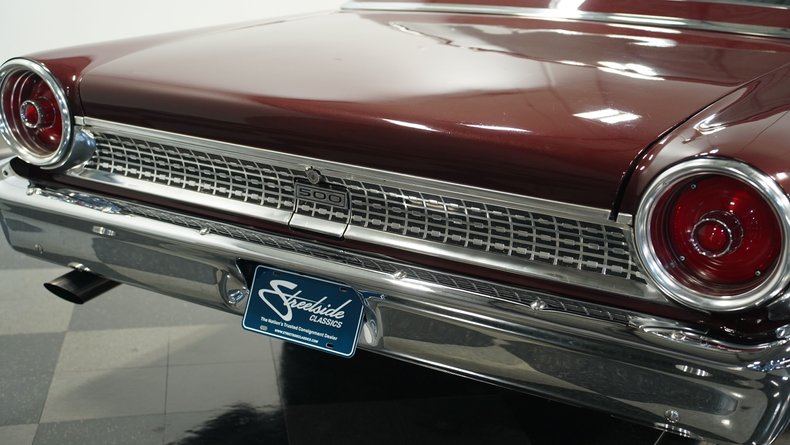 Unknown-Galaxie-1963-Heritage-Burgundy-Black-11