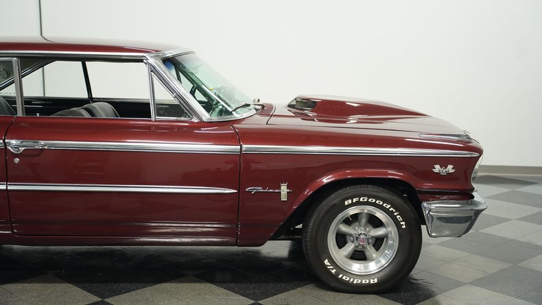 Unknown-Galaxie-1963-Heritage-Burgundy-Black-14