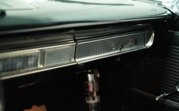 Unknown-Galaxie-1963-Heritage-Burgundy-Black-17
