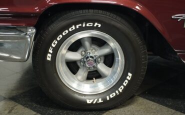 Unknown-Galaxie-1963-Heritage-Burgundy-Black-27