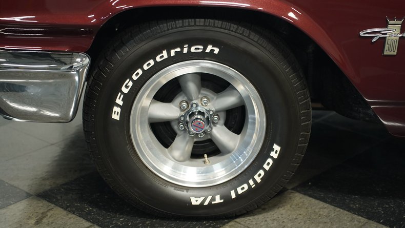 Unknown-Galaxie-1963-Heritage-Burgundy-Black-27