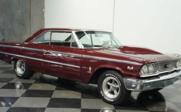 Unknown-Galaxie-1963-Heritage-Burgundy-Black-3