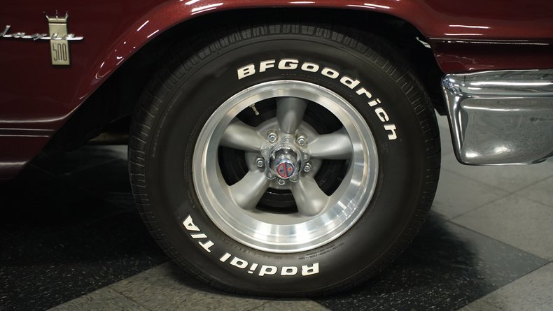 Unknown-Galaxie-1963-Heritage-Burgundy-Black-30