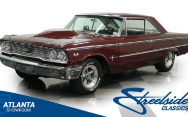 Unknown-Galaxie-1963-Heritage-Burgundy-Black-33