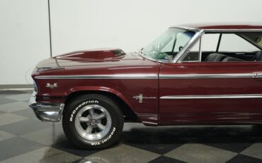 Unknown-Galaxie-1963-Heritage-Burgundy-Black-35