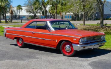 Unknown-Galaxie-1963-Red-Black-21
