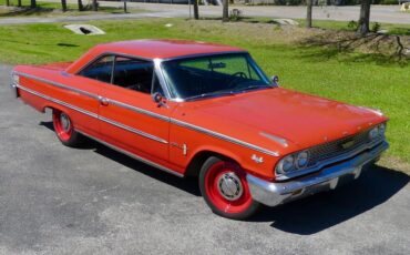 Unknown-Galaxie-1963-Red-Black-22