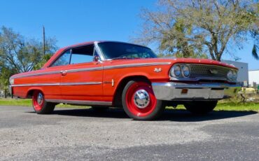Unknown-Galaxie-1963-Red-Black-23