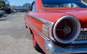 Unknown-Galaxie-1963-Red-Black-25