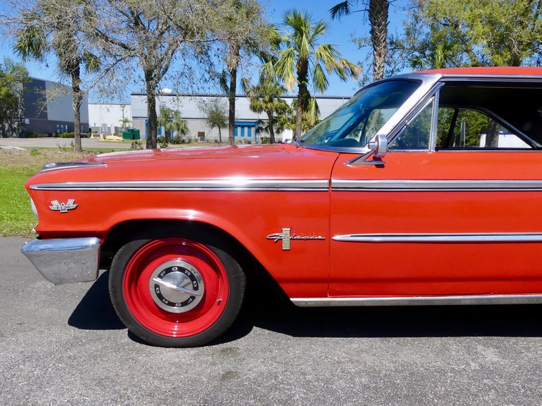 Unknown-Galaxie-1963-Red-Black-26