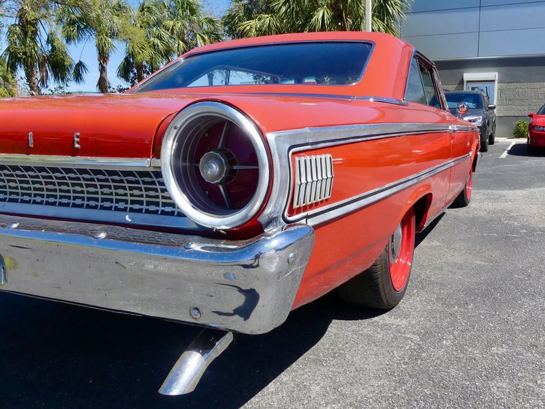 Unknown-Galaxie-1963-Red-Black-29