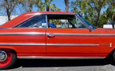 Unknown-Galaxie-1963-Red-Black-31