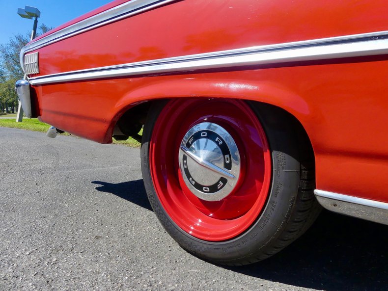 Unknown-Galaxie-1963-Red-Black-41