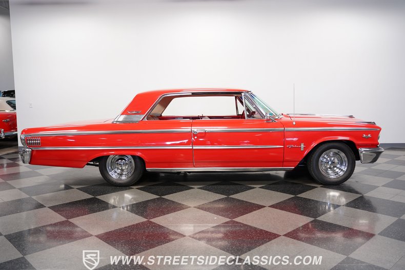 Unknown-Galaxie-1963-Red-Red-13