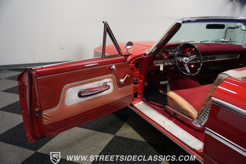 Unknown-Galaxie-1963-Red-Red-34