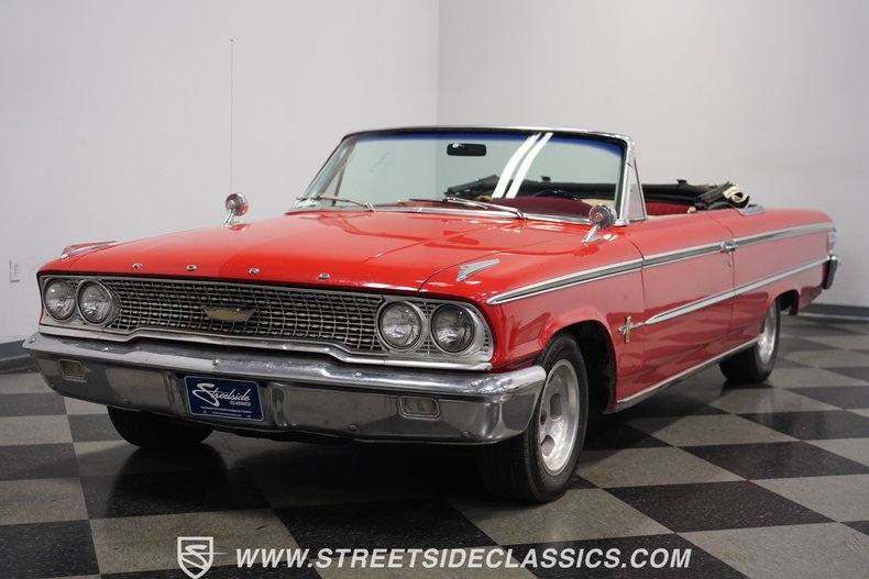 Unknown-Galaxie-1963-Red-Red-4