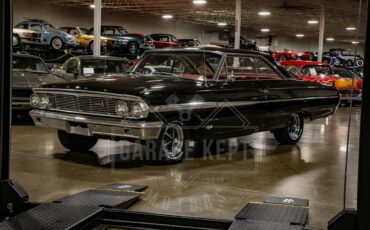 Unknown-Galaxie-1964-Black-Red-14