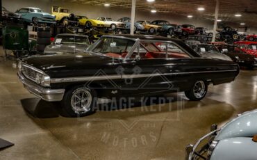Unknown-Galaxie-1964-Black-Red-15