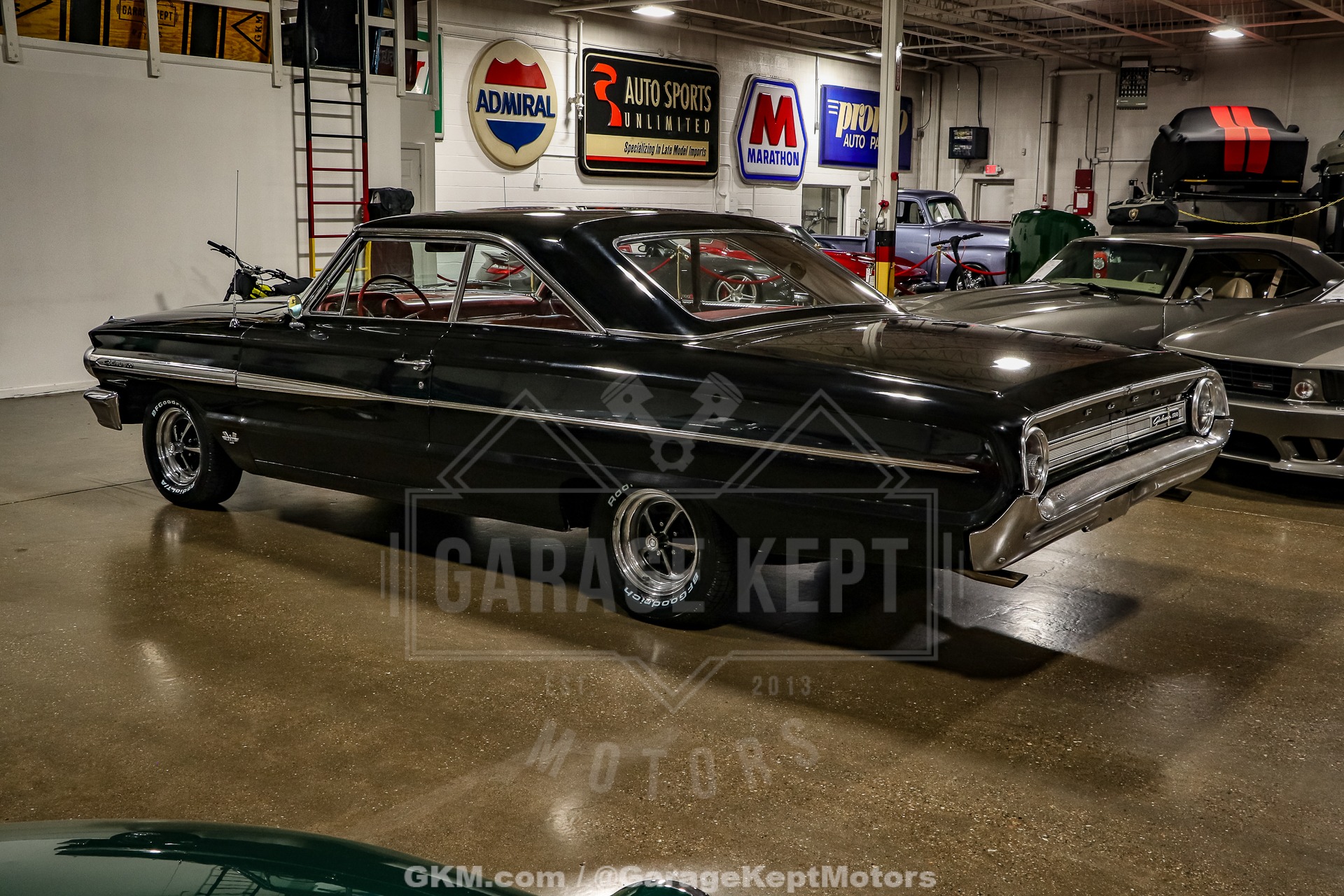 Unknown-Galaxie-1964-Black-Red-17