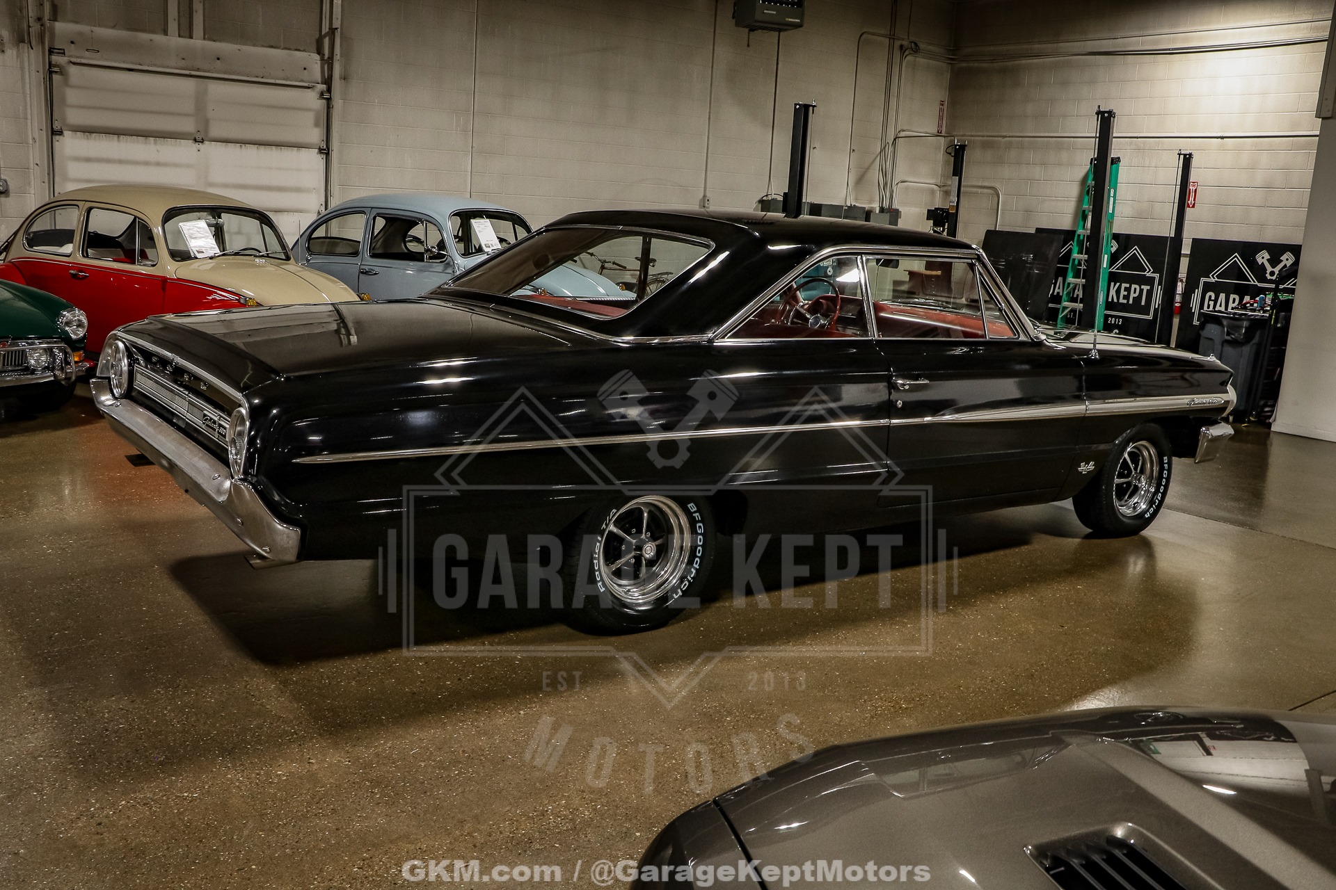 Unknown-Galaxie-1964-Black-Red-20