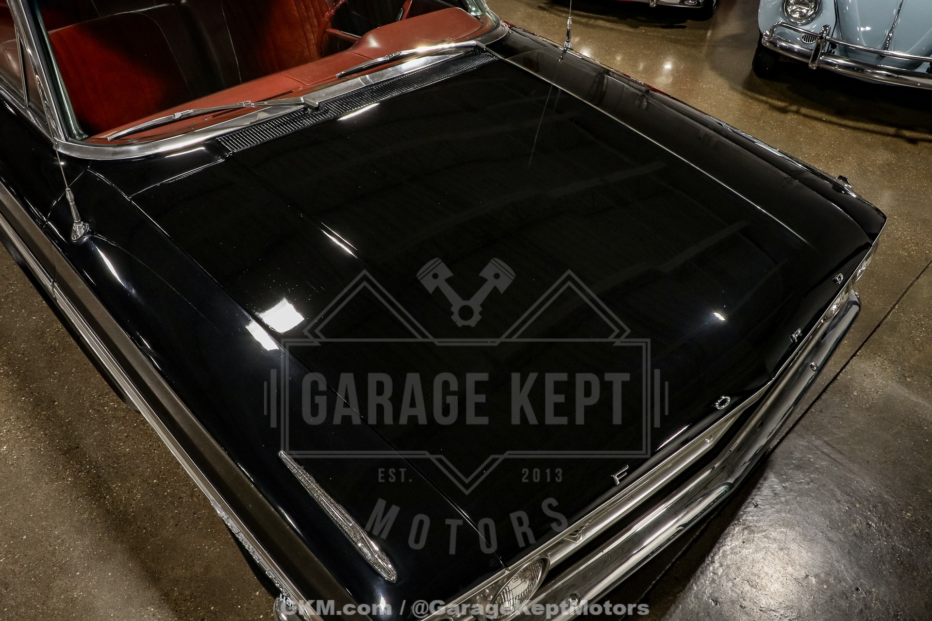 Unknown-Galaxie-1964-Black-Red-22