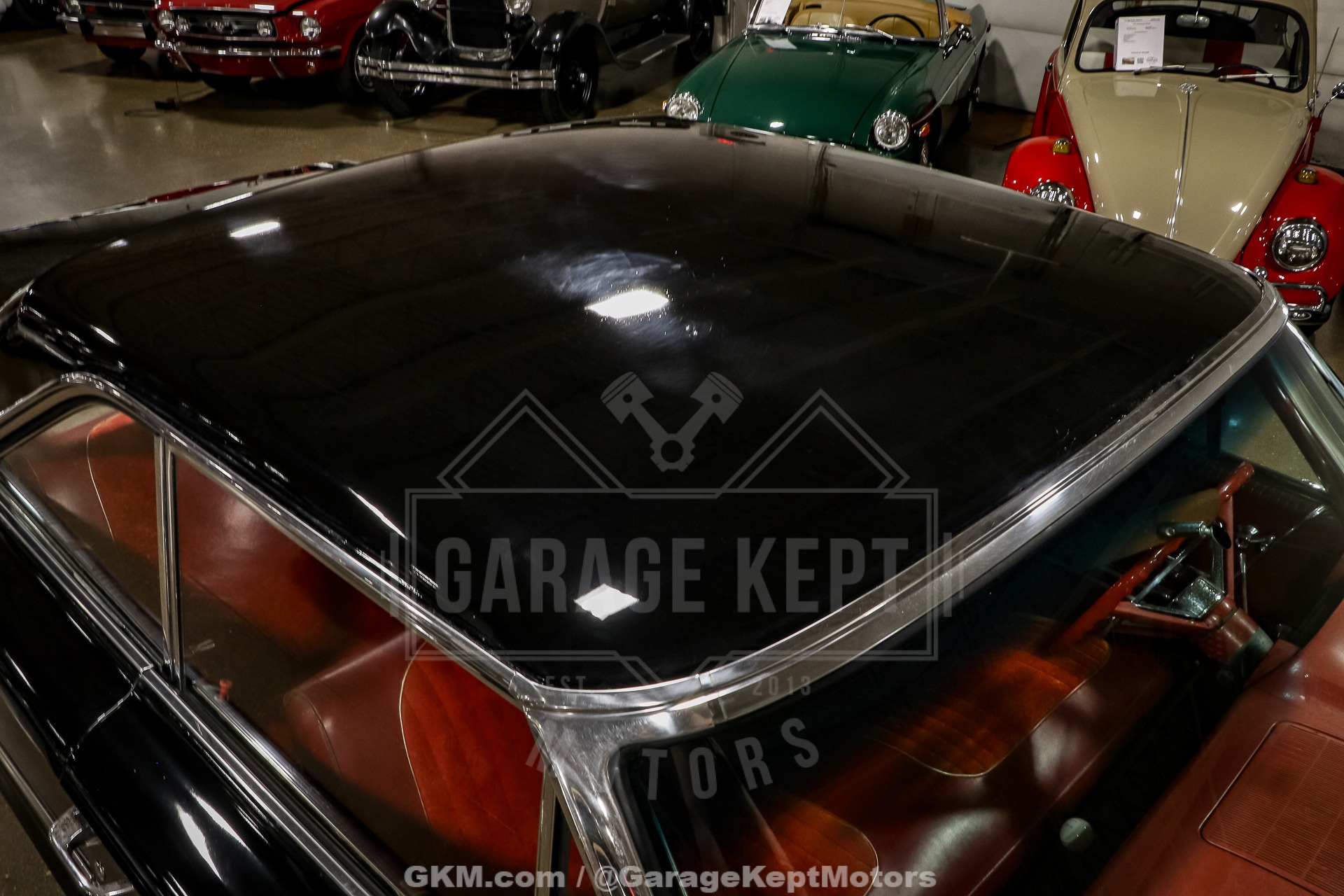 Unknown-Galaxie-1964-Black-Red-25