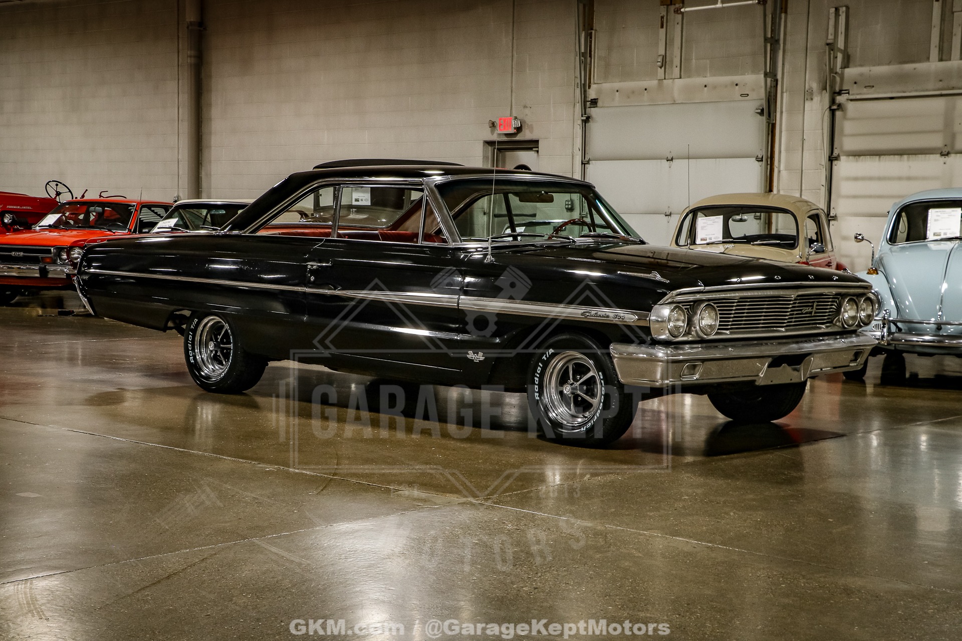 Unknown-Galaxie-1964-Black-Red-3