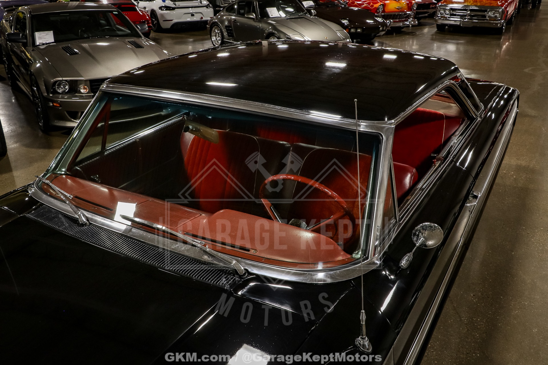 Unknown-Galaxie-1964-Black-Red-33