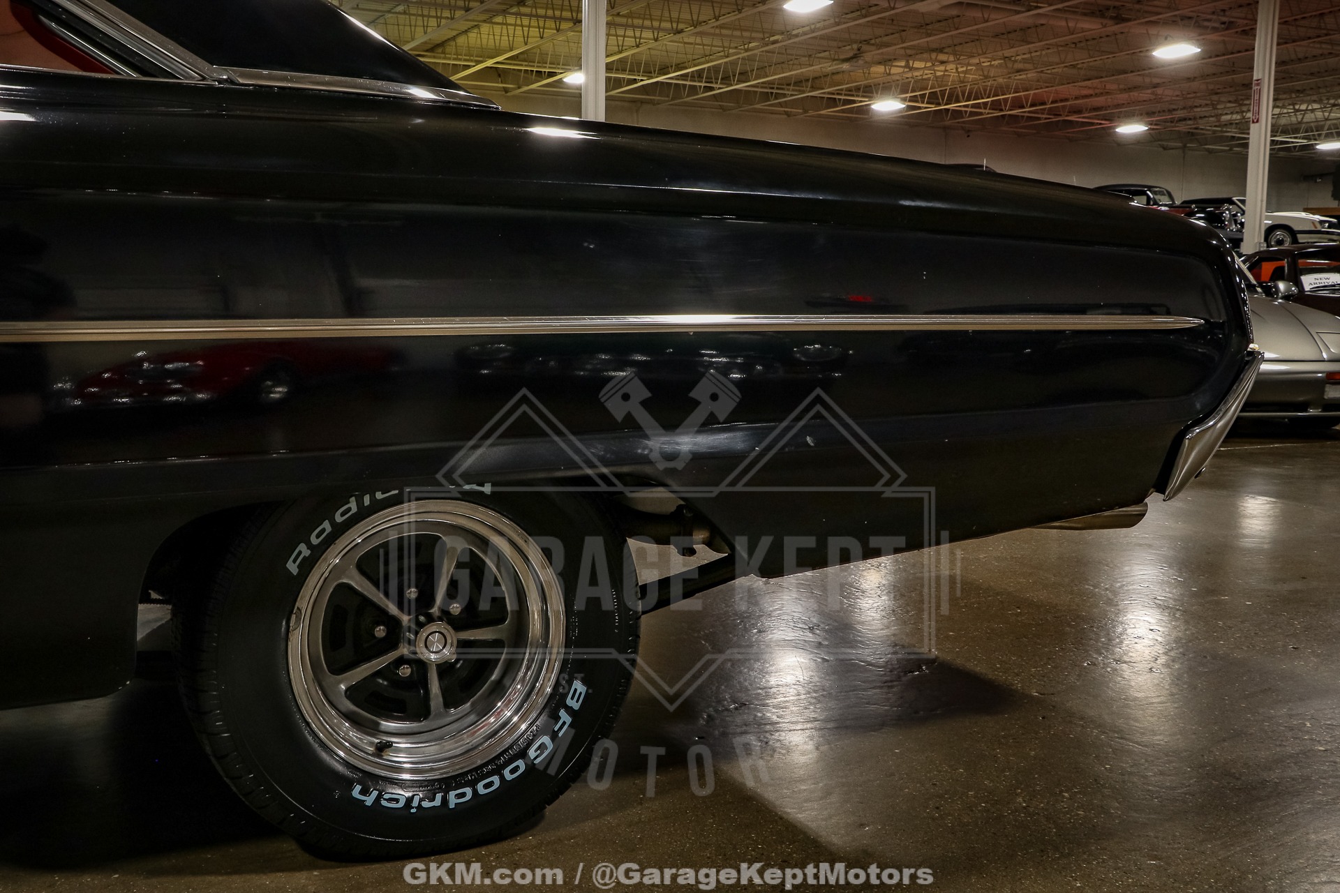 Unknown-Galaxie-1964-Black-Red-42