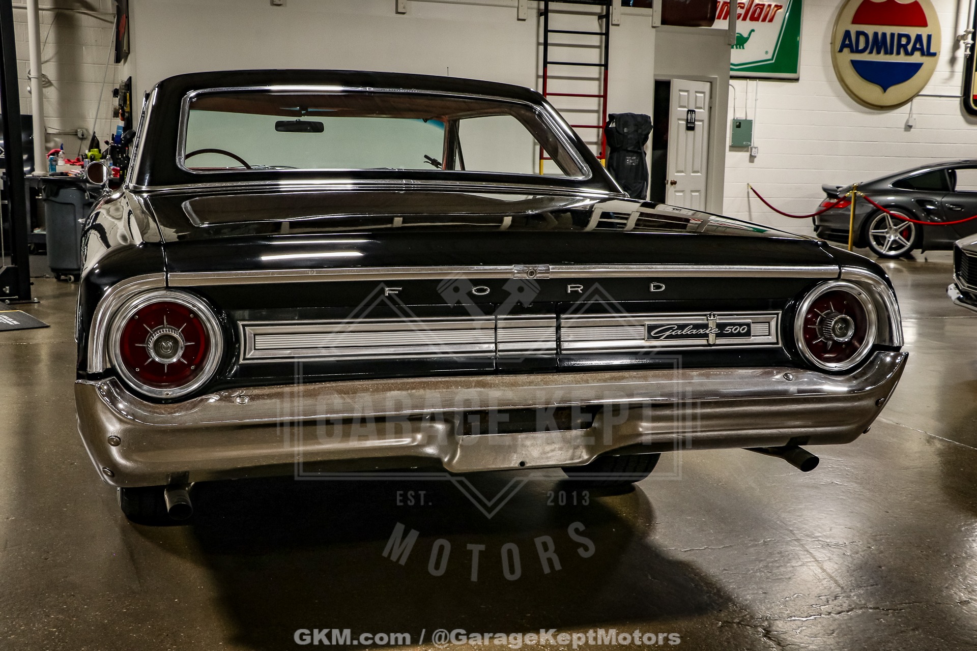 Unknown-Galaxie-1964-Black-Red-5
