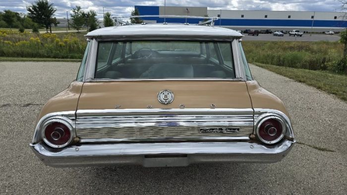 Unknown-Galaxie-1964-Brown-7