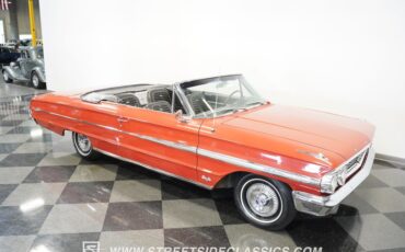 Unknown-Galaxie-1964-Rangoon-Red-Black-10