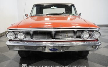 Unknown-Galaxie-1964-Rangoon-Red-Black-12