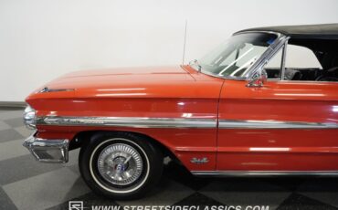Unknown-Galaxie-1964-Rangoon-Red-Black-21