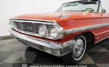 Unknown-Galaxie-1964-Rangoon-Red-Black-26