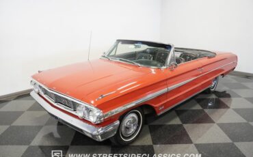 Unknown-Galaxie-1964-Rangoon-Red-Black-28