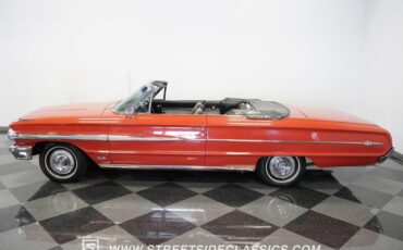 Unknown-Galaxie-1964-Rangoon-Red-Black-29