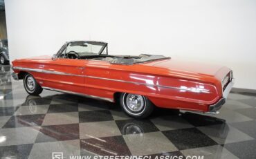 Unknown-Galaxie-1964-Rangoon-Red-Black-31