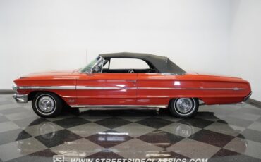 Unknown-Galaxie-1964-Rangoon-Red-Black