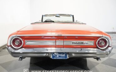 Unknown-Galaxie-1964-Rangoon-Red-Black-46