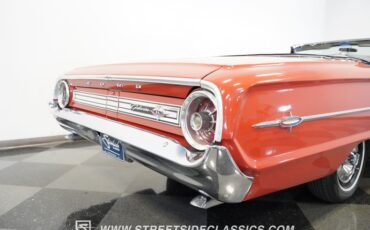 Unknown-Galaxie-1964-Rangoon-Red-Black-47