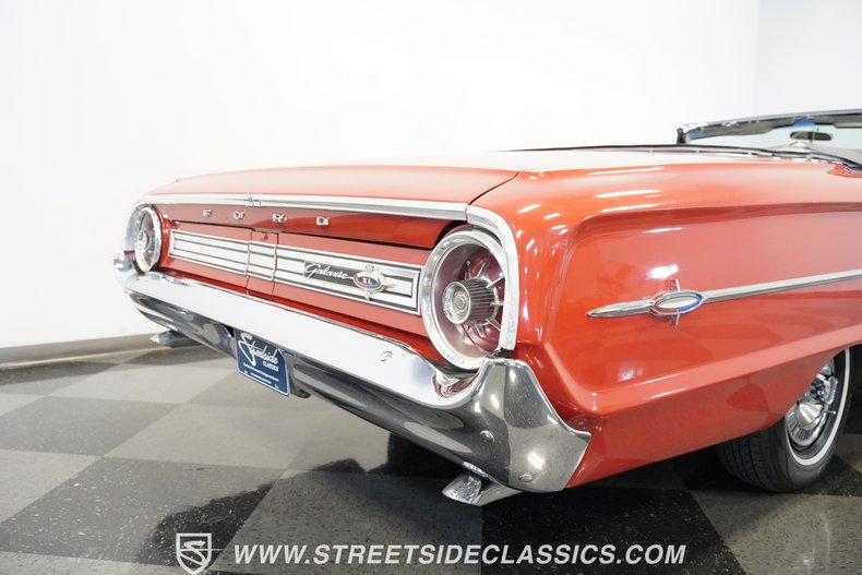 Unknown-Galaxie-1964-Rangoon-Red-Black-47