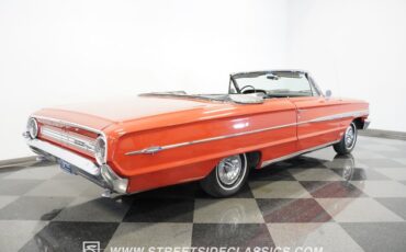 Unknown-Galaxie-1964-Rangoon-Red-Black-48