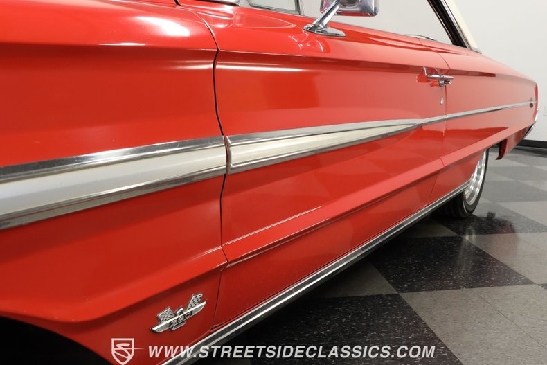 Unknown-Galaxie-1964-Rangoon-Red-Red-26