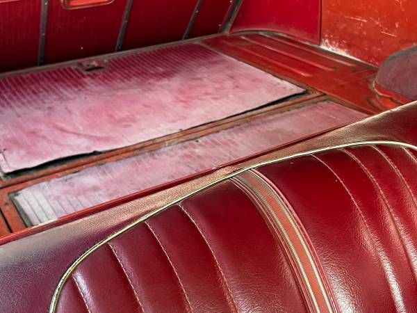 Unknown-Galaxie-1964-Red-10