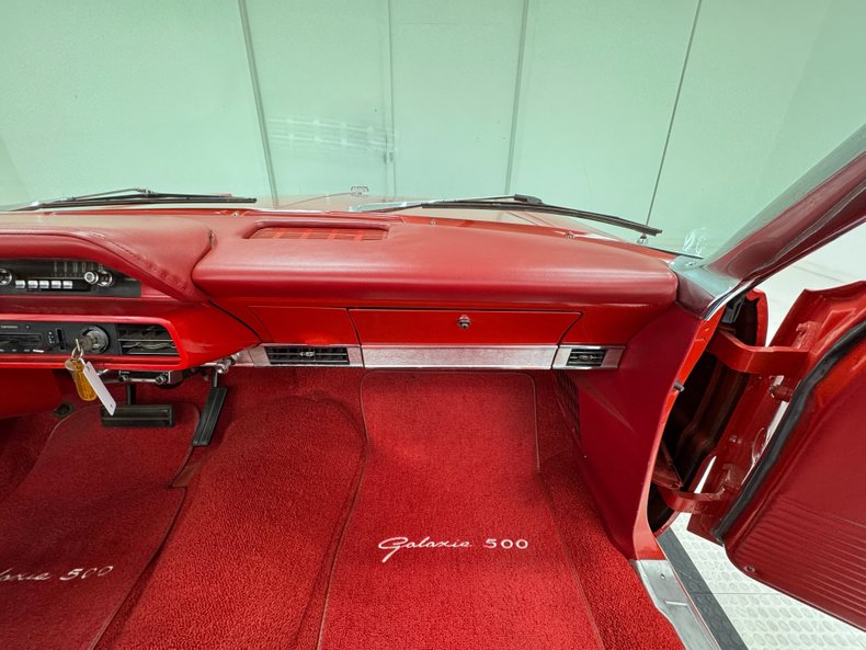 Unknown-Galaxie-1965-Rangoon-Red-Red-44